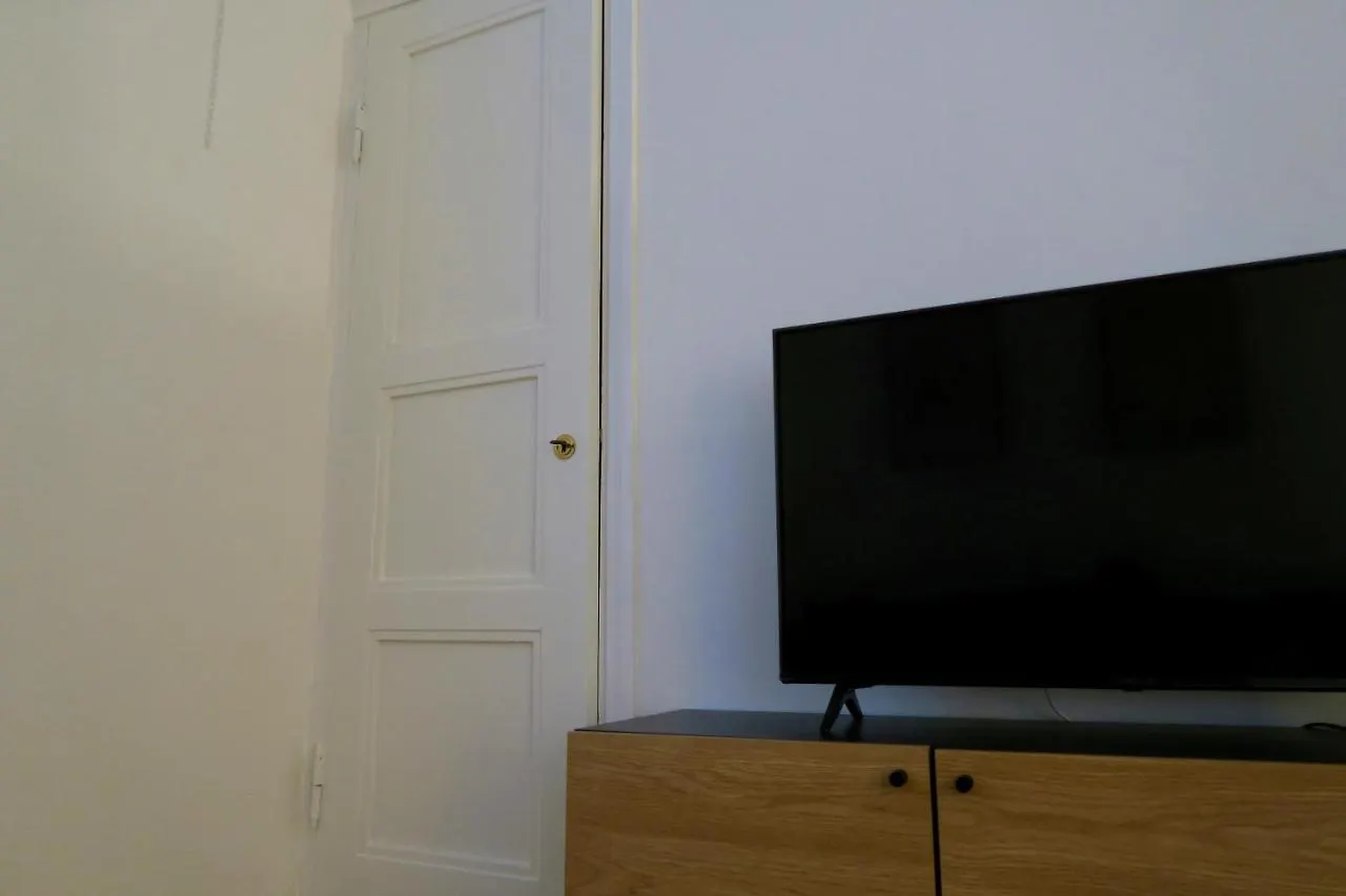 Kompakti Asunto Helsingin Sydamessa Хельсинки